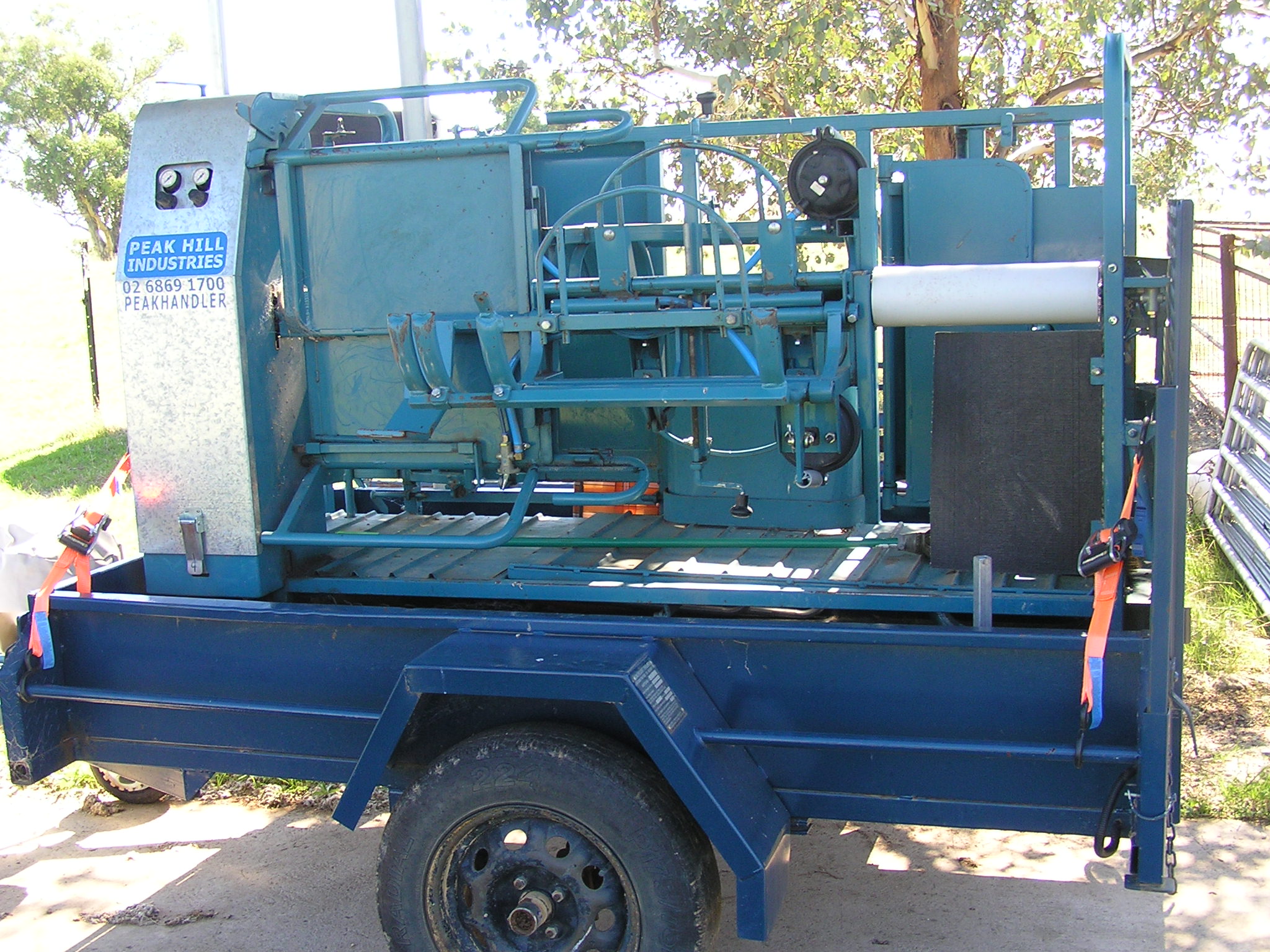 2012 Peakhandler Sheep Handler on trailer. Livestock Equipment